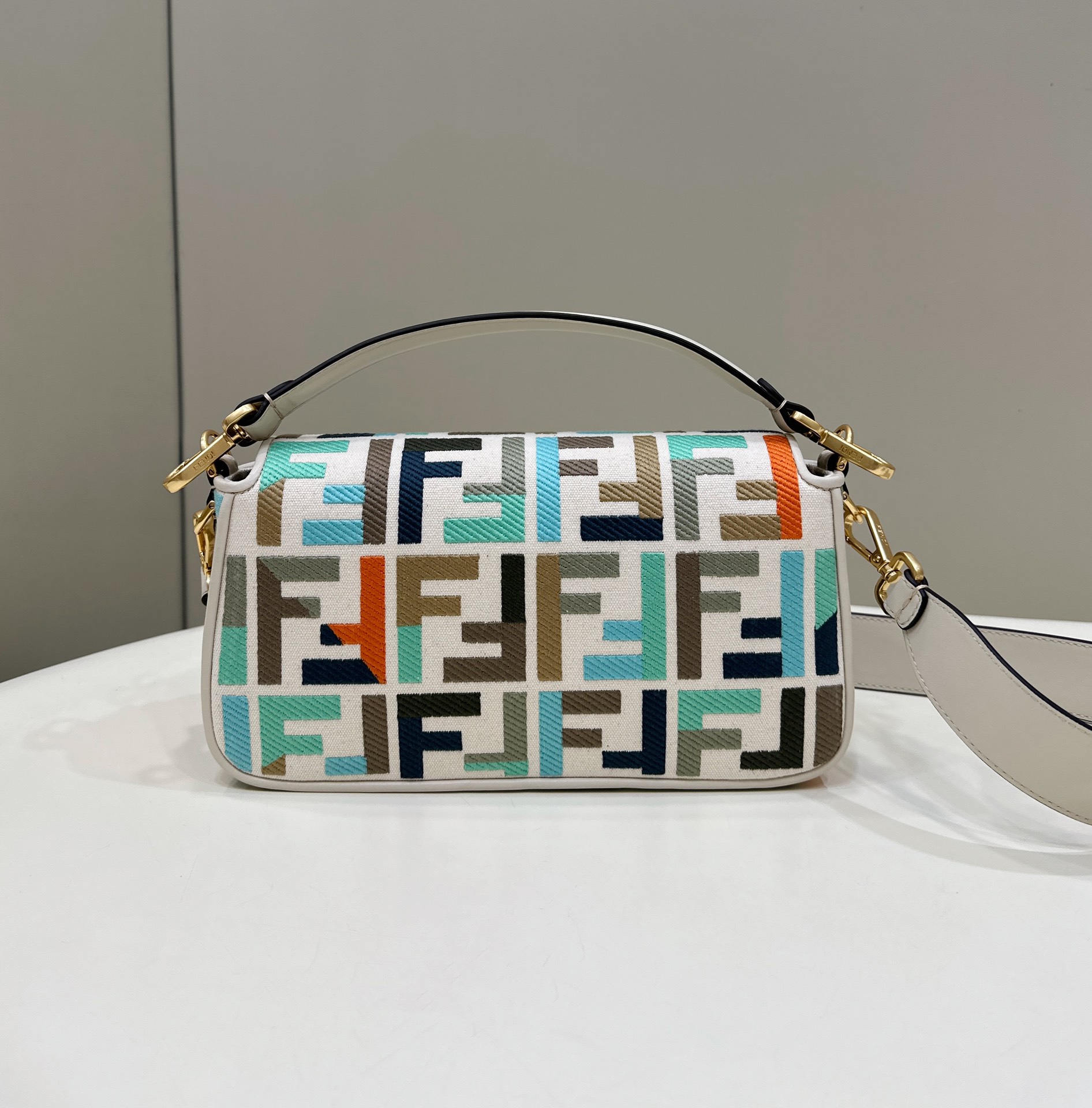 Fendi Medium Baguette FF Canvas Embroidery Shoulder Bag Multicolor/White